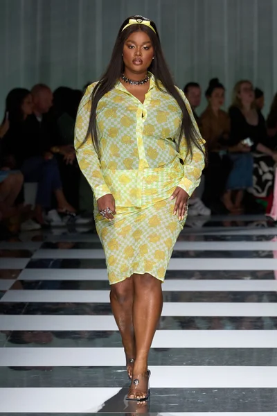 Look 53